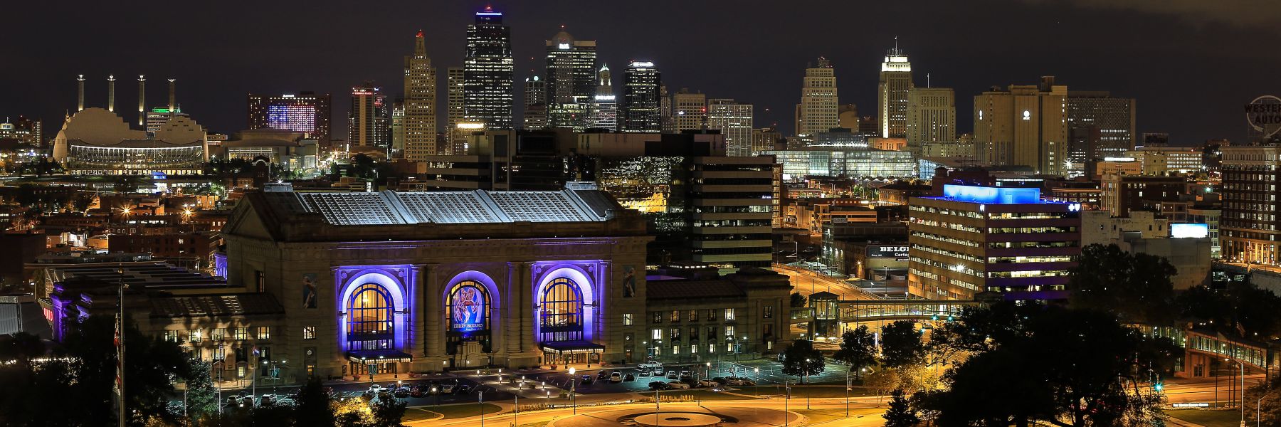 Kansas City Missouri skyline night